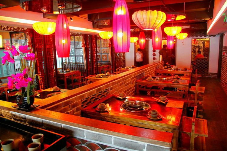 上海大厦c座一楼川江号子火锅店