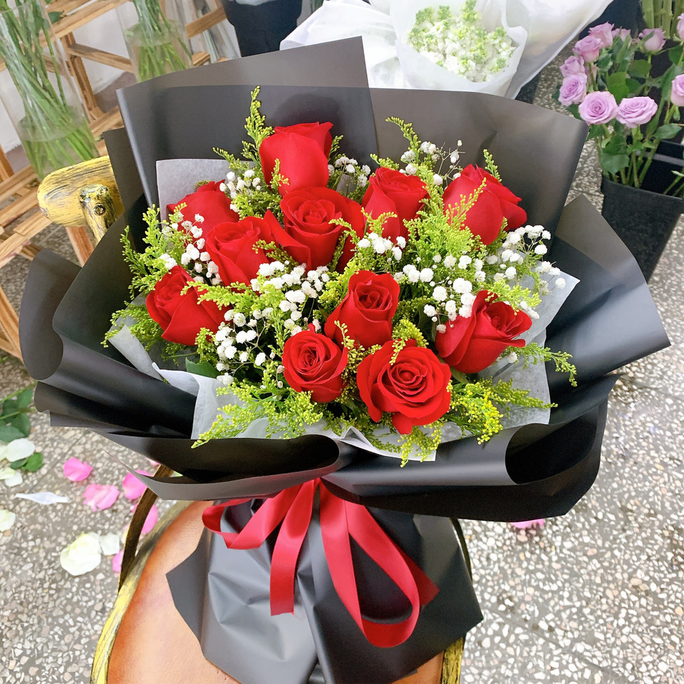 11枝精品红玫瑰花束(全称配送)2.jpg